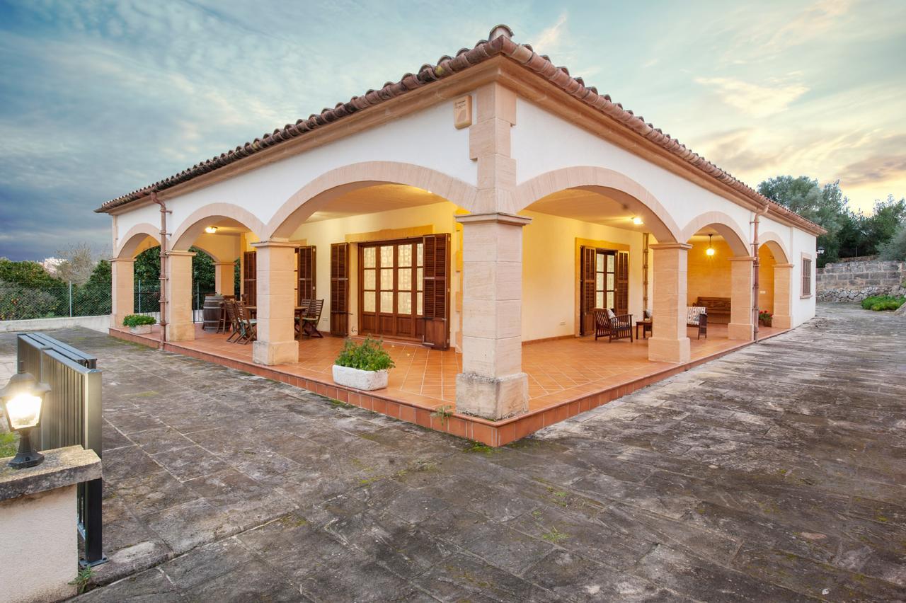 Villa Ses Covetes à Petra  Extérieur photo
