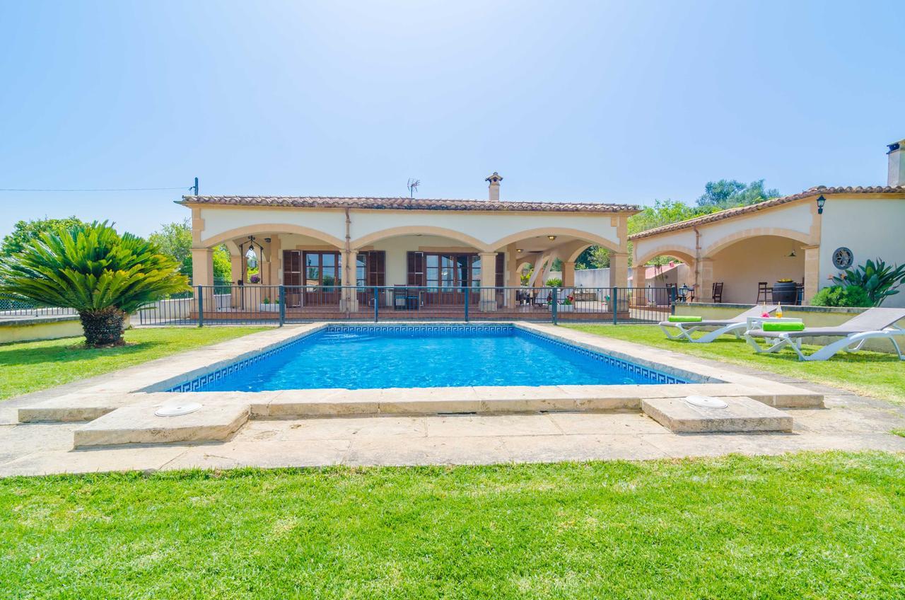 Villa Ses Covetes à Petra  Extérieur photo