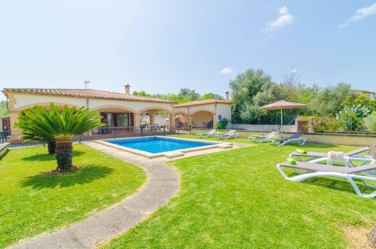 Villa Ses Covetes à Petra  Extérieur photo